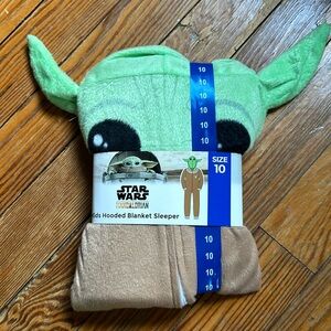 Kids Baby Yoda Star Wars hooded blanket sleeper size 10